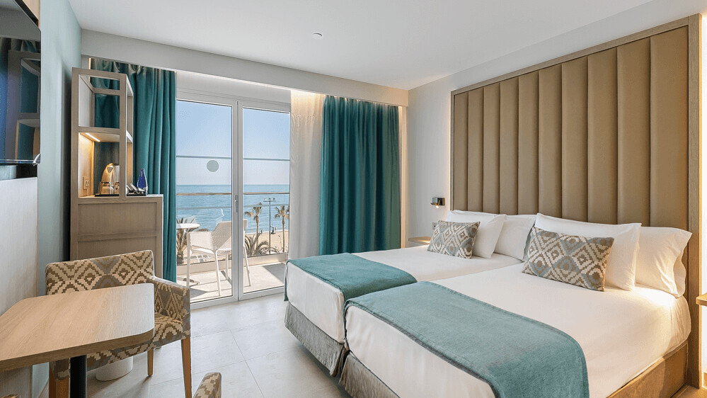 XTRA Room Frontal Sea View 